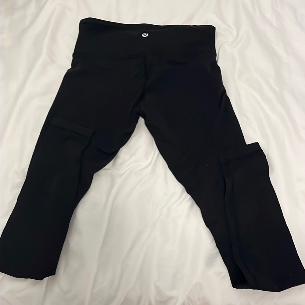 Lululemon Black Leggings Cropped Athletic Wear